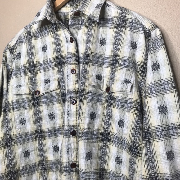 Western style button up/flannel E5 - Picture 3 of 6